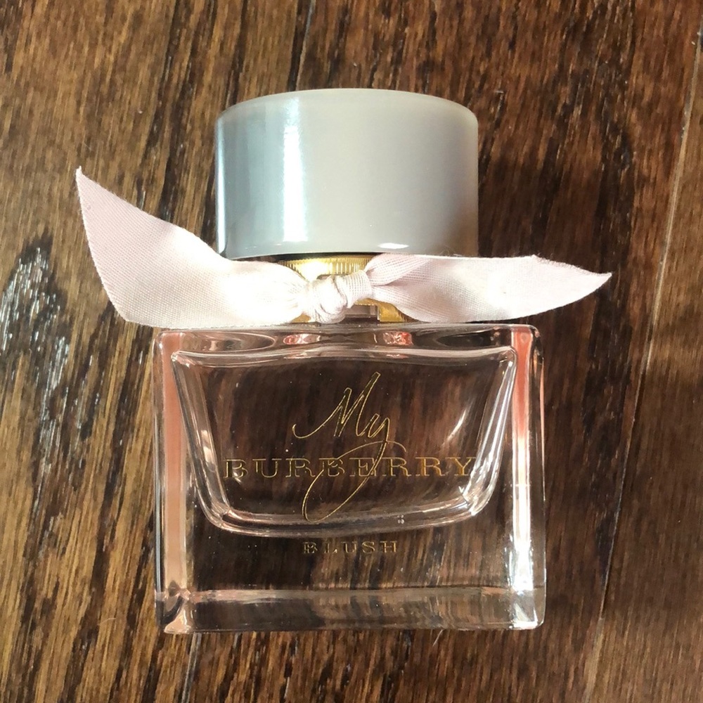 Burberry Blush Perfume